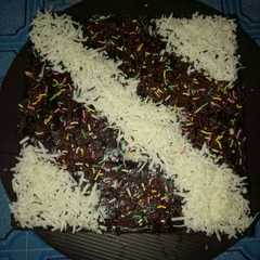 A picture of BronKeTem alias Brownies Ketan Hitam.