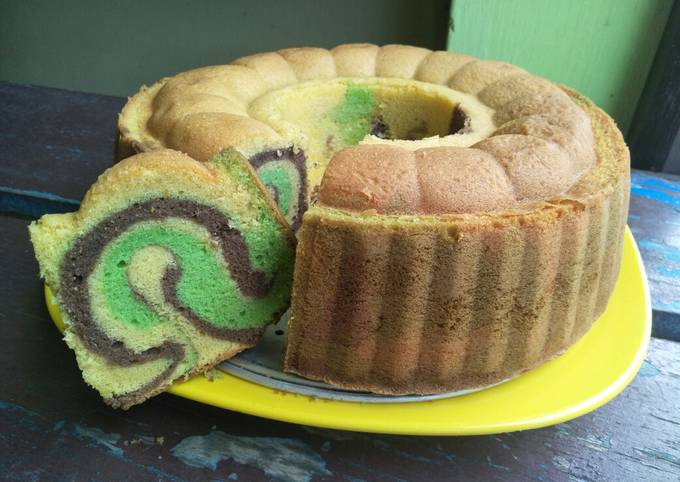 Resep Bolu Jadul Legit 3 Warna Oleh Mutia Cookpad