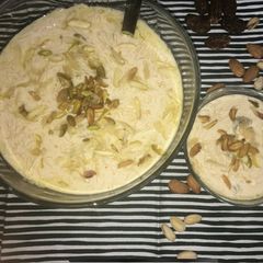 A picture of Sheer khurma.