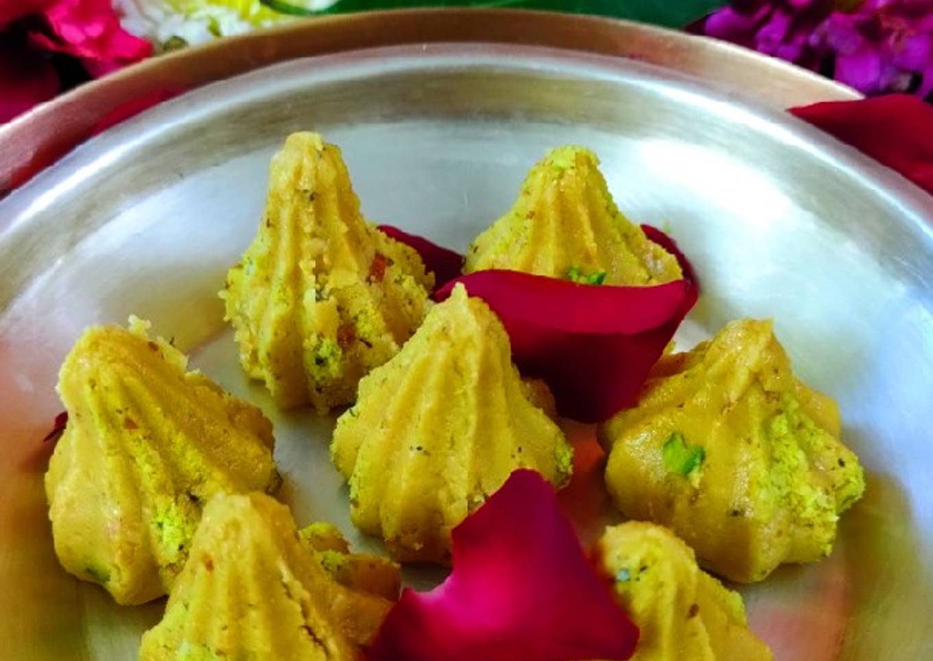 Besan Modak