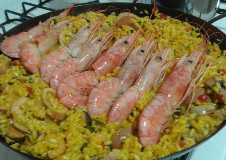 Paella valenciana