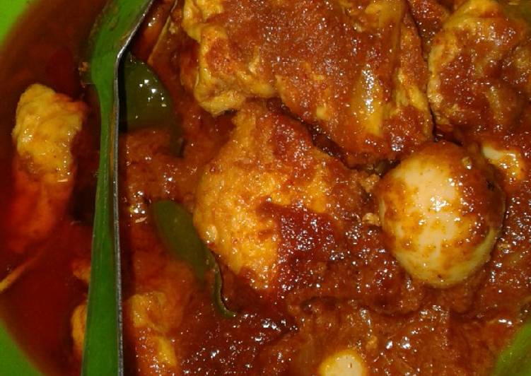 Balado 2T (Tahu & Telor)