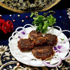 A picture of Mutton shami kabab.