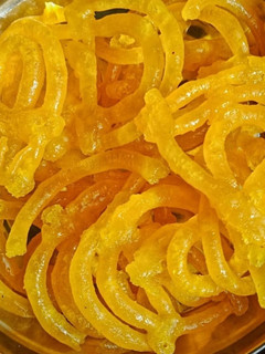 मैंगो जलेबी (Mango jalebi recipe in Hindi) रेसिपी मुख्य फोटो