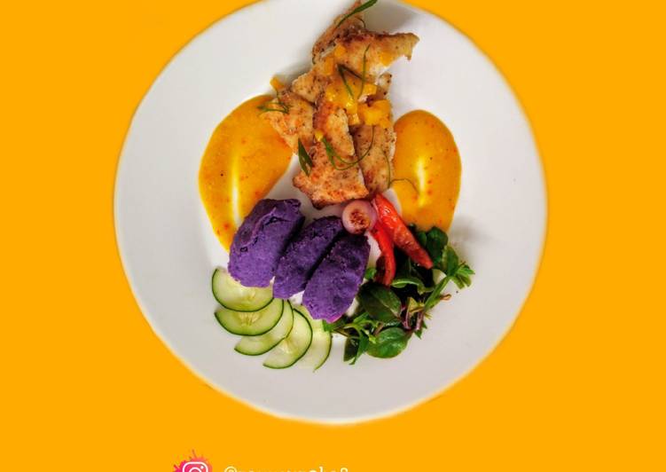 Capiz Mangagat Fish in Mango Sauce And Malabar Salad Capiz Mangagat Fish in Mango Sauce And Malabar Salad