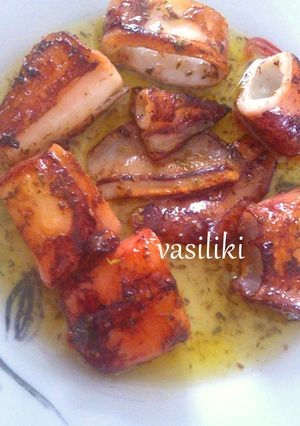 Φωτογραφία της συνταγής Καλαμαράκια ψητά με σάλτσα λεμονιού