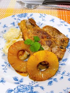 A picture of Pork Chops and Mashed Potatoes.