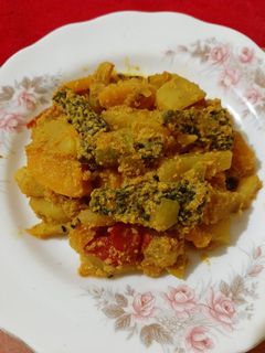 করলা পোস্ত (Korola posto recipe in Bengali) রেসিপির প্রধান ছবি