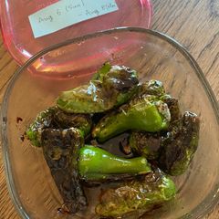 A picture of Japanese style padron peppers with soy sauce and sugar 🫑 - Batch cooking idea 💡.