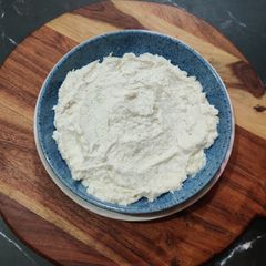A picture of Hung curd cucumber dip.