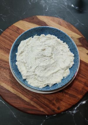 A picture of Hung curd cucumber dip.