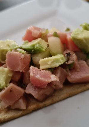 Una foto de Ceviche de Atún