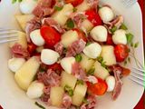 🥗 Σαλάτα πεπόνι ντοματίνια προσούτο!