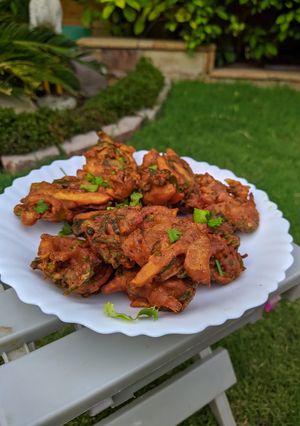 A picture of Bhaji pakoray.
