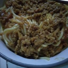 A picture of Mince meat with spaghetti #author's marathon.
