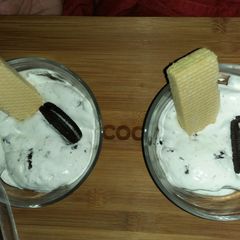 A picture of Oreo ice cream.