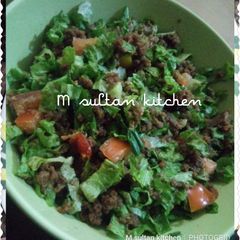 A picture of Kwadon lettuce da kuli.