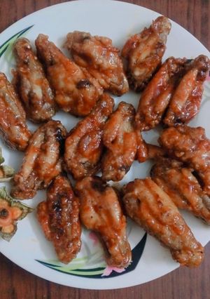 A picture of Chicken Honey Wings.