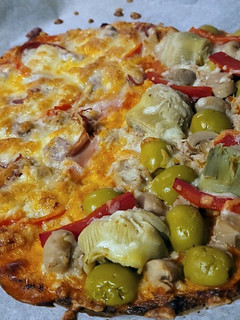Una foto de Pizza con masa de Coliflor