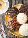 Donat meses double cream cokelat