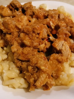 Sertéspörkölt recept fotója