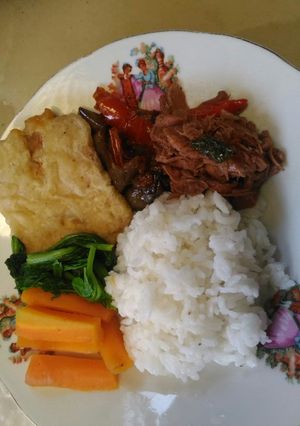 Foto resep Rames siangku, sambal terong, gudeg pedas,Tempe goreng, rebusan