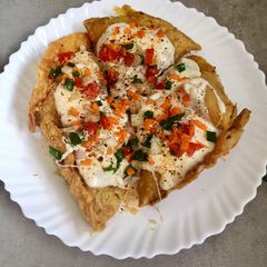 A picture of Samosa creamy chaat.