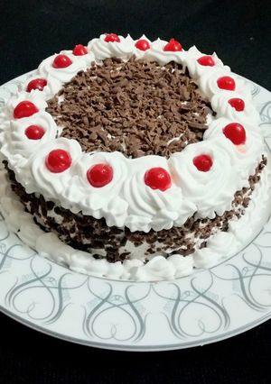ব্লাক ফরেস্ট কেক রেসিপির প্রধান ছবি