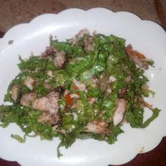 A picture of Fish lettuce salad.