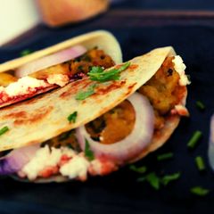 A picture of Suji Tacos.