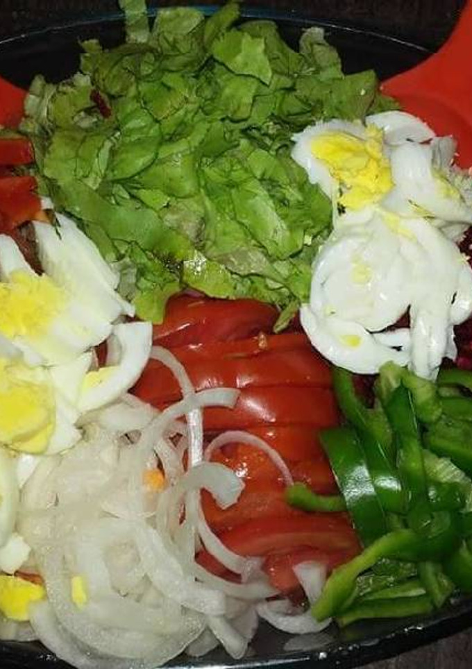 Una foto de Salad multicolor y multivitamínica🌎