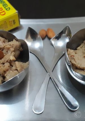 A picture of Atta Sheera with Vanilla flavour.