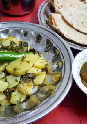 A picture of Aaloo methi ki sabzi.