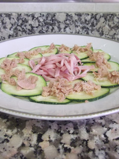 Una foto de Ensalada de calabacín