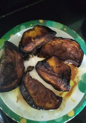 A picture of Fried brinjal.