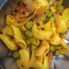 A picture of Macaroni.