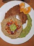 Hummus de garbanzos, con pesto y palta especiada