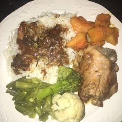 A picture of Sunday dinner.