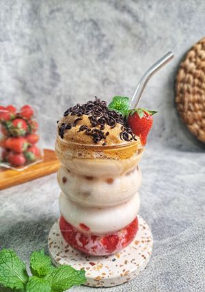 Foto resep Strawberry Iced Latte