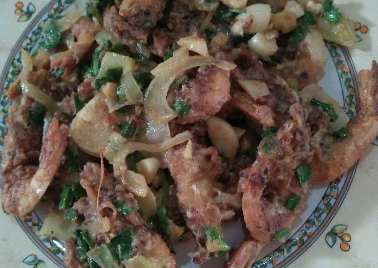 Resep: Udang goreng saos telor asin yang Nikmat