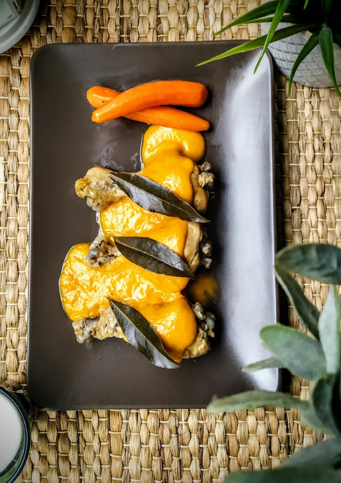 Una foto de Muslos de pollo a la naranja