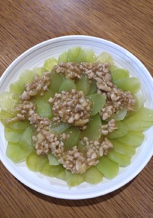 A picture of Celtuce with Ground Pork.