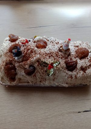 Une photo de Bûche marron whisky casseilles