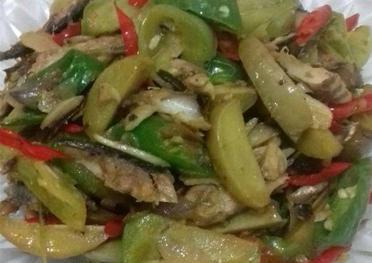 Resep Tumis ikan pindang jengkol Lezat