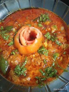 गट्टे ची भाजी (gatte chi bhaji recipe in marathi) रेसिपी चे मुख्य फोटो