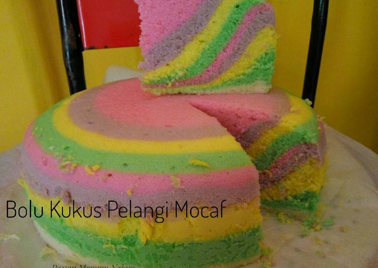 Cara Gampang Menyiapkan Bolu Kukus Pelangi Mocaf, Sempurna