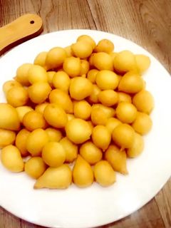 صورة لوصفة لقيمات لذيذة