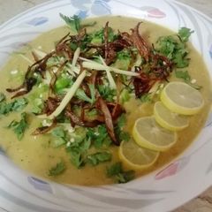 A picture of Haleem.