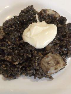 Una foto de Arroz negro con Sepia