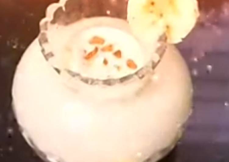 Step-by-Step Guide to Prepare Ultimate Banana milk shake